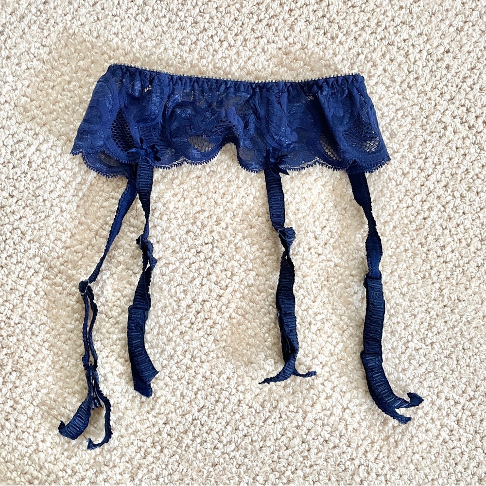 Vintage Jezebell Blue Lace Garter Belt